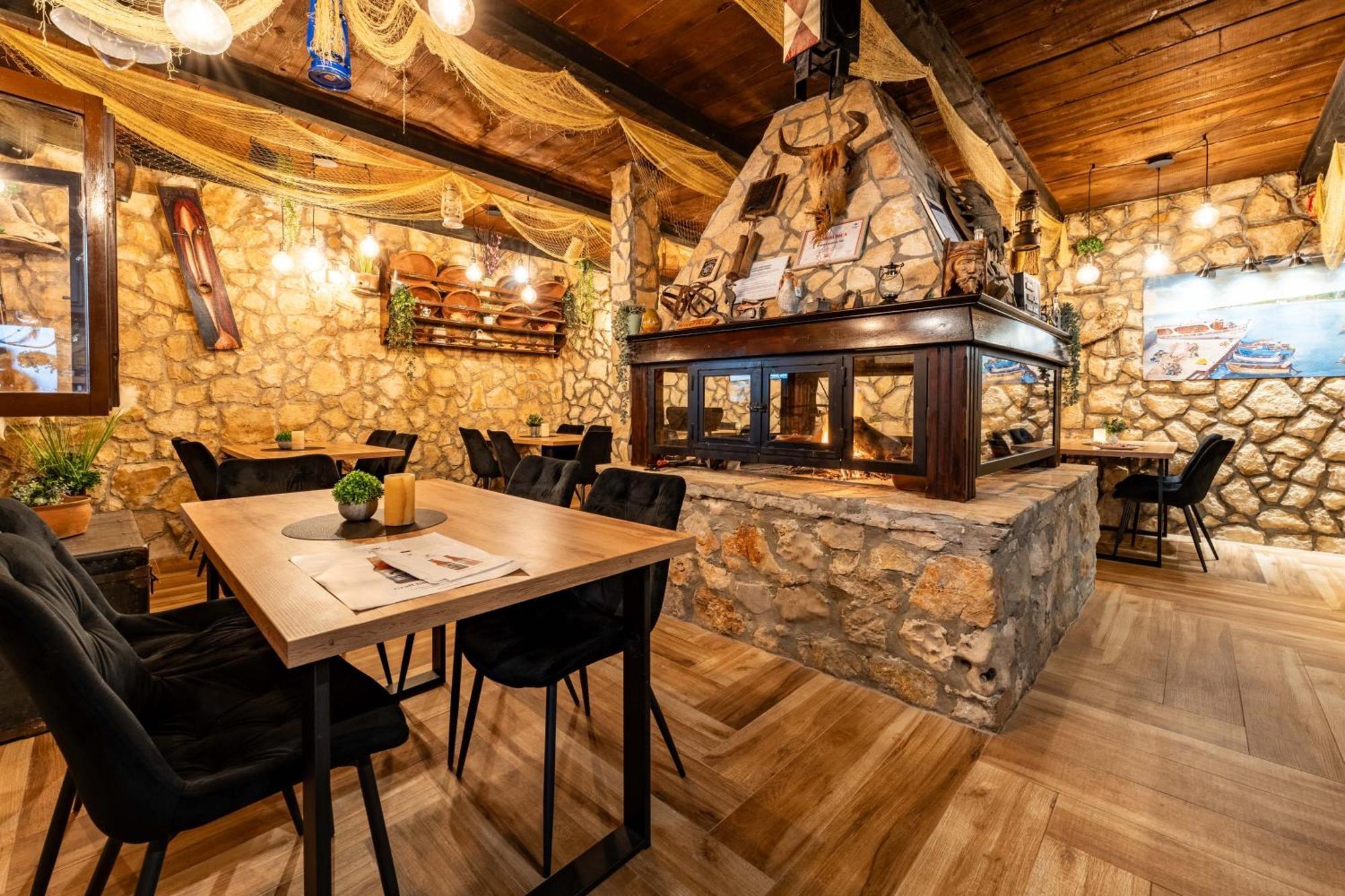 Guesthouse Kod Spavalice วีร์ ภายนอก รูปภาพ
