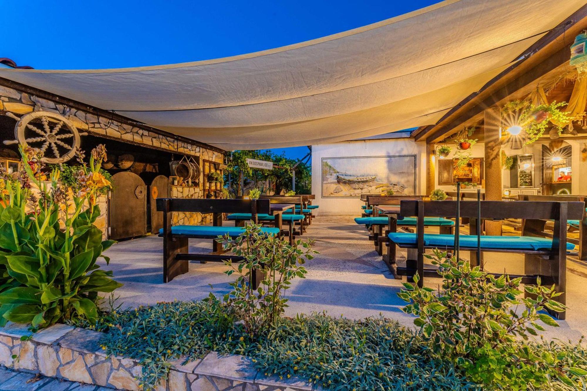 Guesthouse Kod Spavalice วีร์ ภายนอก รูปภาพ
